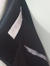 Load image into Gallery viewer, Online Vintage Shop, Vintage Clothing Boutique, Vintage, Women's Clothing, Seconhand, Distressed Vintage Designs, Sustainable Fashion