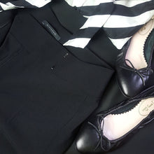 Load image into Gallery viewer, Online Vintage Shop, Vintage Clothing Boutique, Vintage, Women's Clothing, Seconhand, Distressed Vintage Designs, Sustainable Fashion