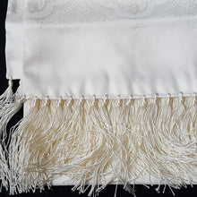 Load image into Gallery viewer, Online Vintage Shop, Vintage Clothing Boutique, Vintage, Women's Clothing, Seconhand, Distressed Vintage Designs, Sustainable Fashion