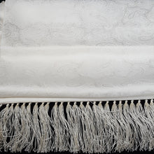 Load image into Gallery viewer, Online Vintage Shop, Vintage Clothing Boutique, Vintage, Women's Clothing, Seconhand, Distressed Vintage Designs, Sustainable Fashion