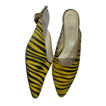 Load image into Gallery viewer, 90s Vintage Zebra Stripe Kitten Heel Mules Size 9
