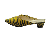 Load image into Gallery viewer, 90s Vintage Zebra Stripe Kitten Heel Mules Size 9
