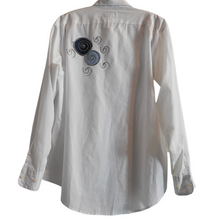 Load image into Gallery viewer, 90s Vintage Get Lucky White Button Up Shirt Size L