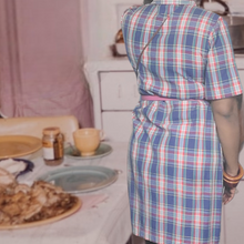 Load image into Gallery viewer, 1960s Vintage Plaid House Dress Zip &amp; Dash Size L
