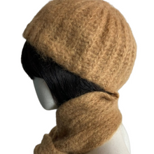 Load image into Gallery viewer, 60’s Mohair Beret Scarf