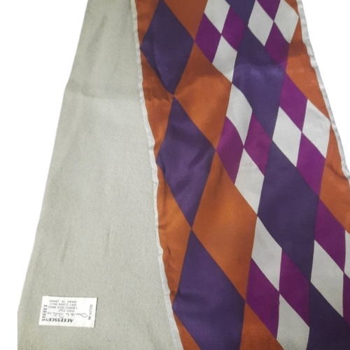 1970s Oscar de la Renta Silk & Wool Diamond Print Scarf