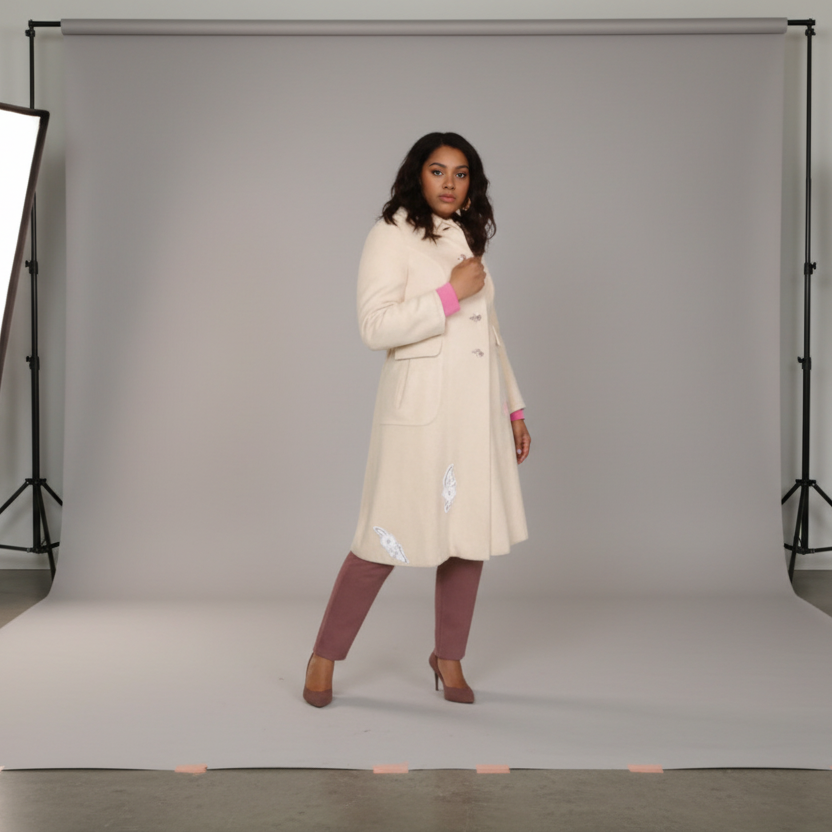 Lucille Golden Vintage -1960s Cashmere Peacoat