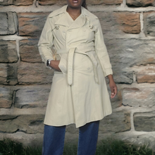 Load image into Gallery viewer, 70s Vintage Leather Trenchcoats Bone Belted Leather Trench Coat Size M Lucille Golden Vintage
