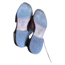 Load image into Gallery viewer, Vintage Rinaldi Distinctive Womens Footwear Made In Italy Cut Out Loafers, Size 36
