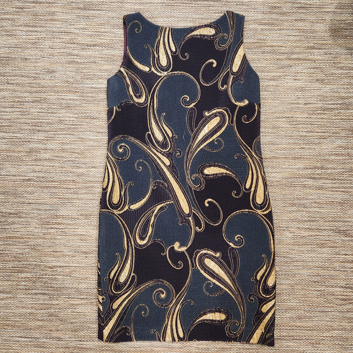Sleeveless Patterned Shift Dress