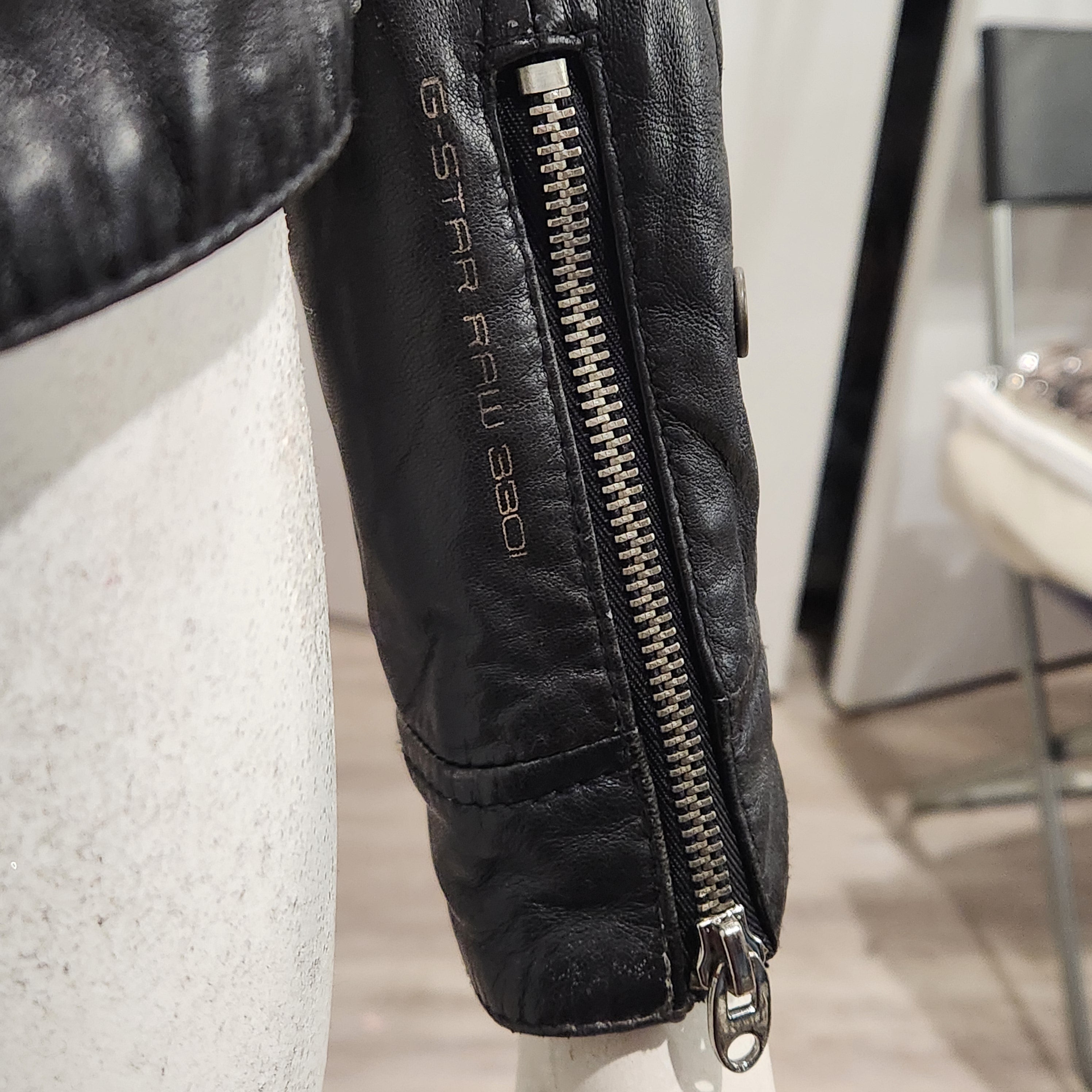 G-Star Raw Black Leather Moto Jacket – Fitted Minimalist Zip Style | Size XS