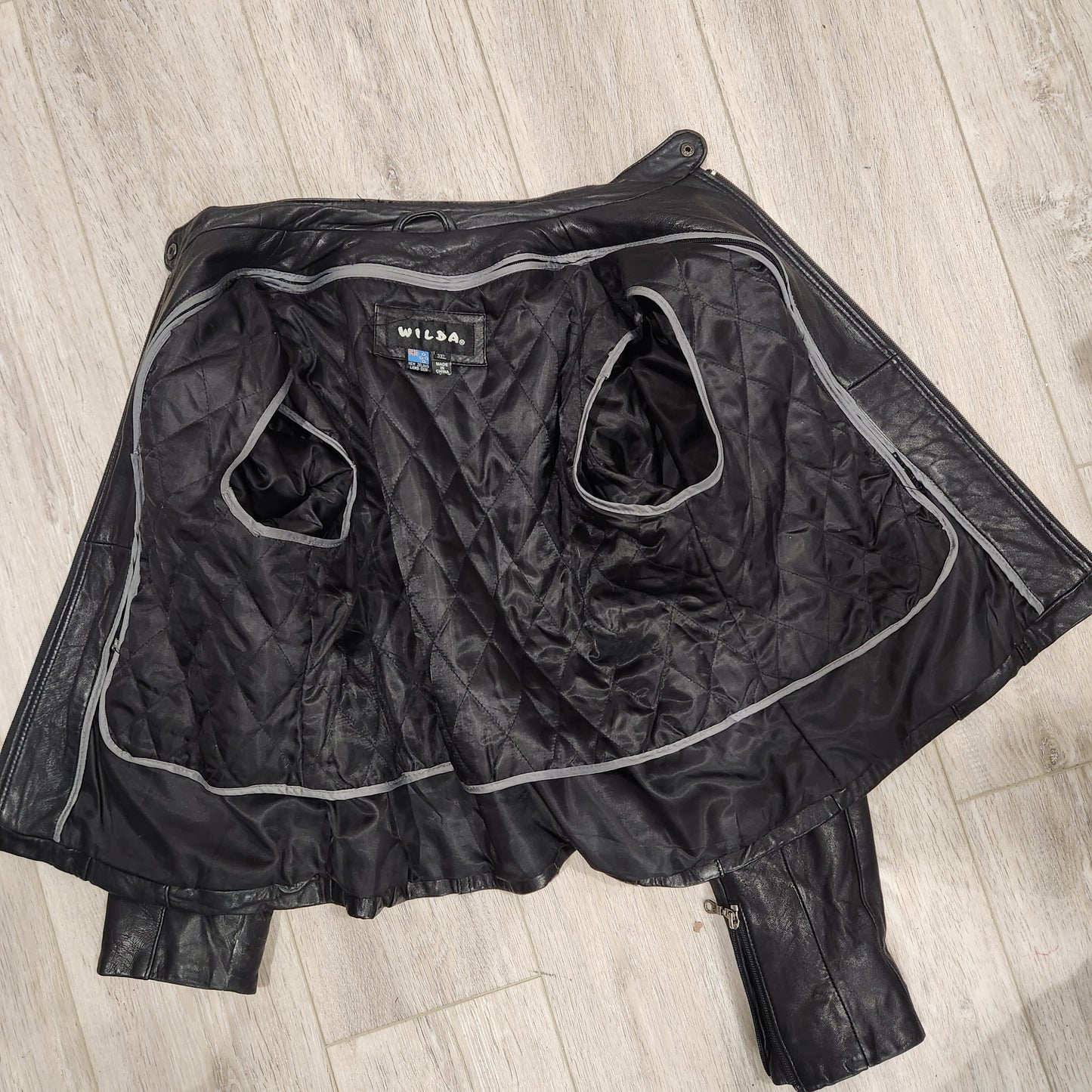 Genuine New Zealand Lambskin Leather Moto Jacket – Black M