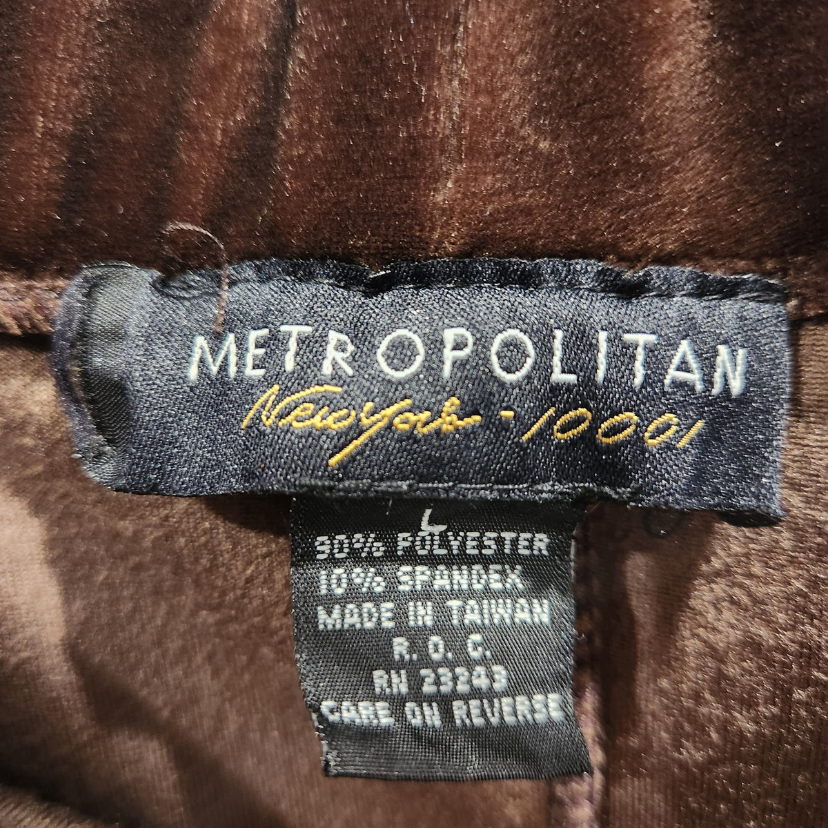 Vintage Metropolitan New York Chocolate Brown Velvet Stirrup Pants — Size L Detail Inform