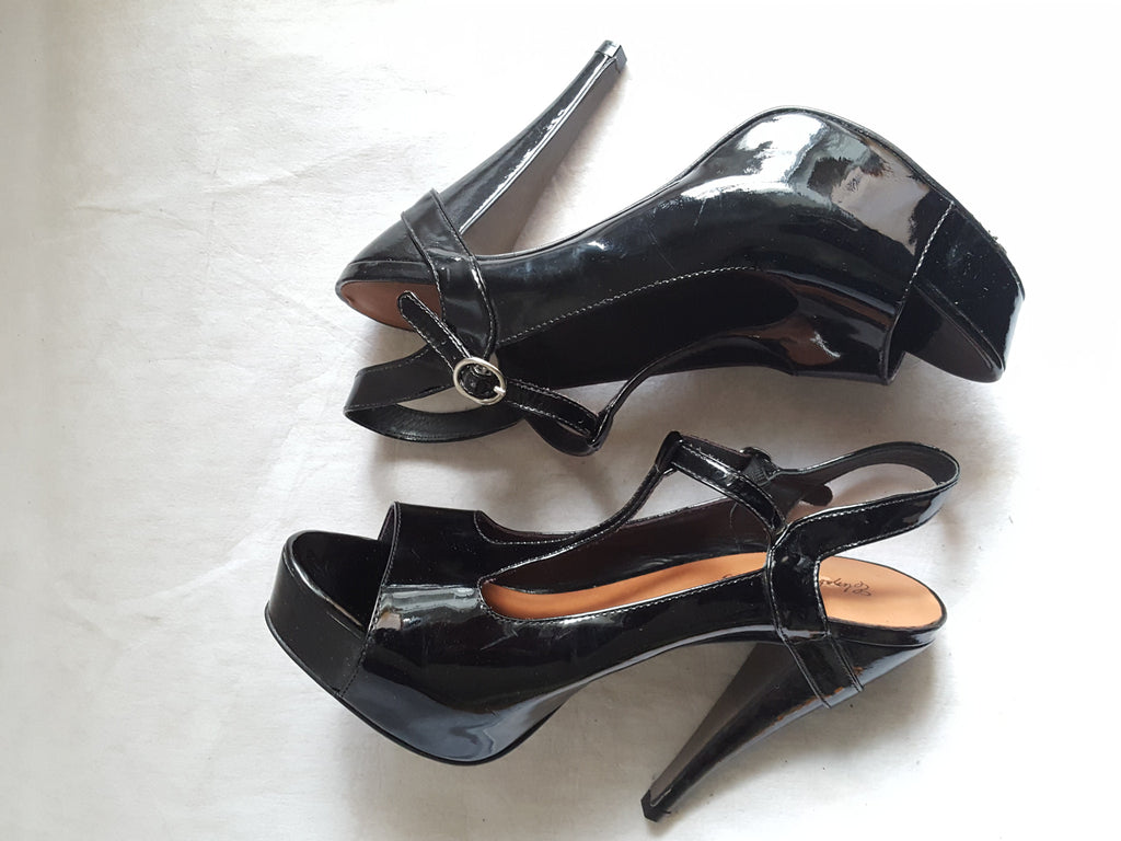 Elizabeth & James Patent Leather T-strap Heels size 9, Shoes, Elizabeth & James, [shop_name