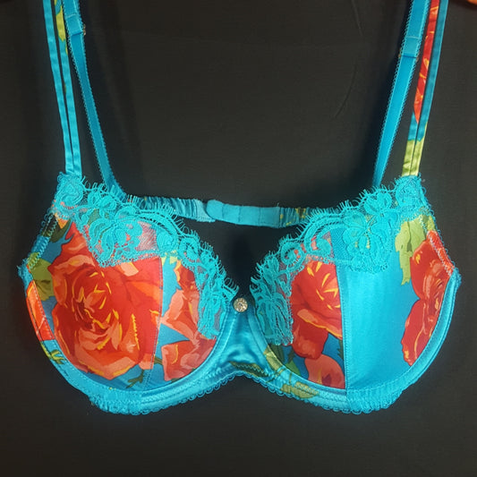 Online Vintage Shop, Vintage Clothing Boutique, Vintage, Women's Clothing, Seconhand, Distressed Vintage Designs, Sustainable Fashion