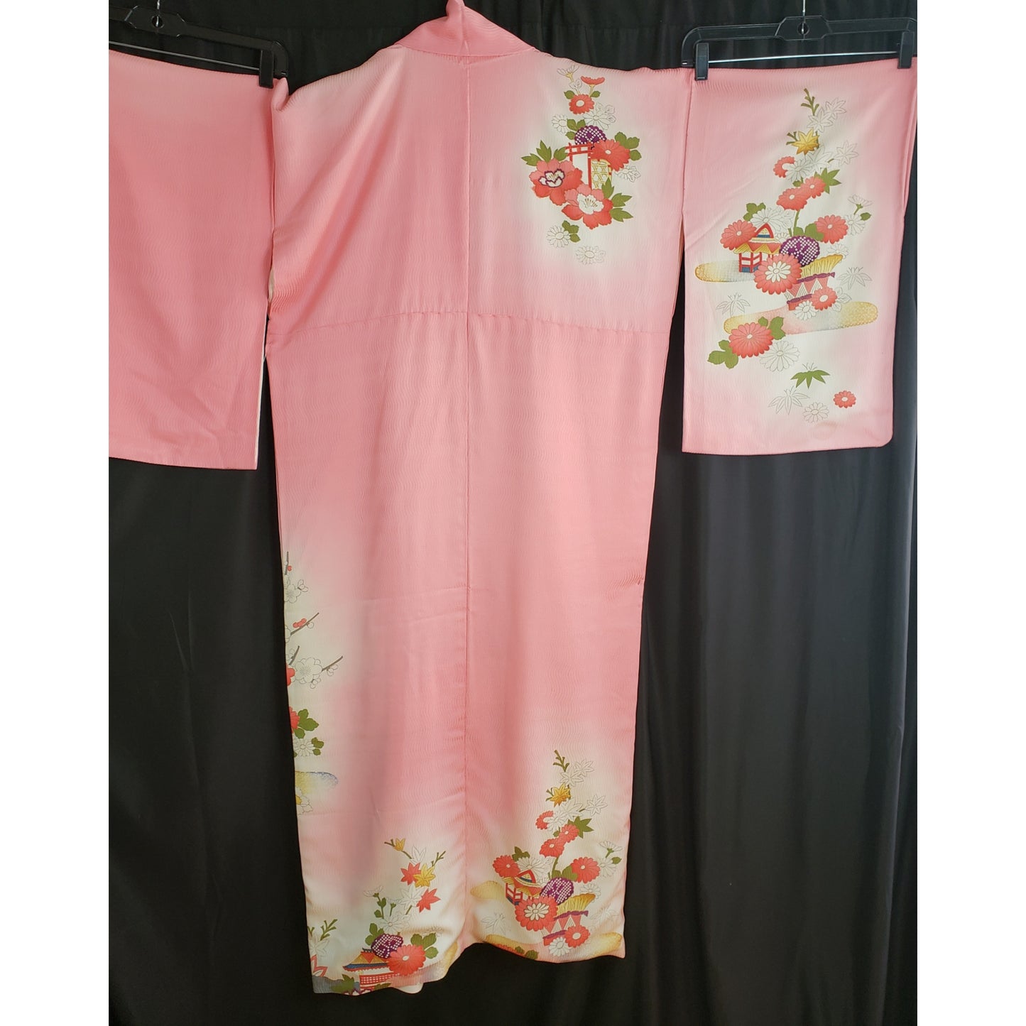 Online Vintage Shop, Vintage Clothing Boutique, Vintage, Women's Clothing, Seconhand, Distressed Vintage Designs, Sustainable Fashion