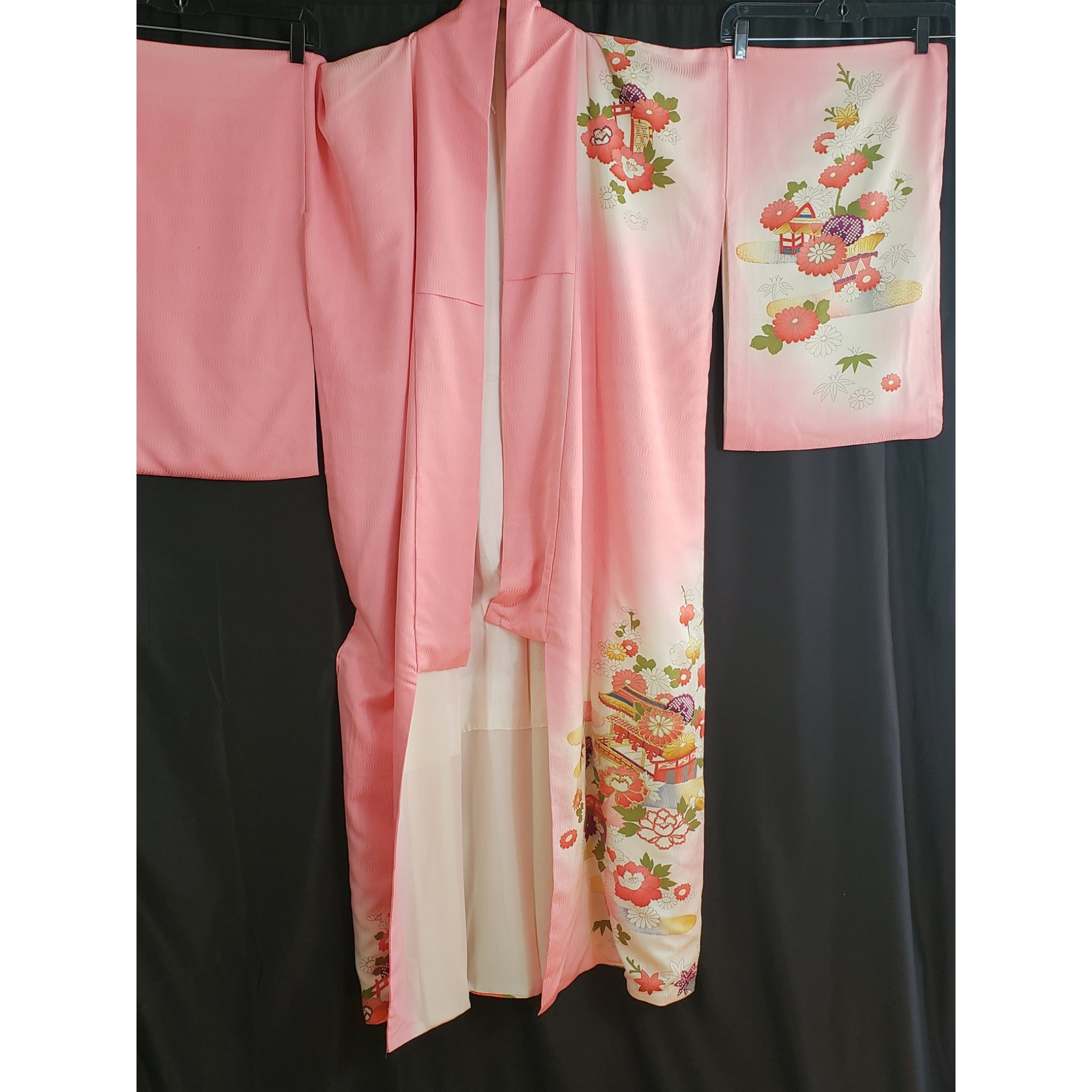 Online Vintage Shop, Vintage Clothing Boutique, Vintage, Women's Clothing, Seconhand, Distressed Vintage Designs, Sustainable Fashion