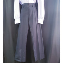 Load image into Gallery viewer, Online Vintage Shop, Vintage Clothing Boutique, Vintage, Women&#39;s Clothing, Seconhand, Distressed Vintage Designs, Sustainable Fashion
