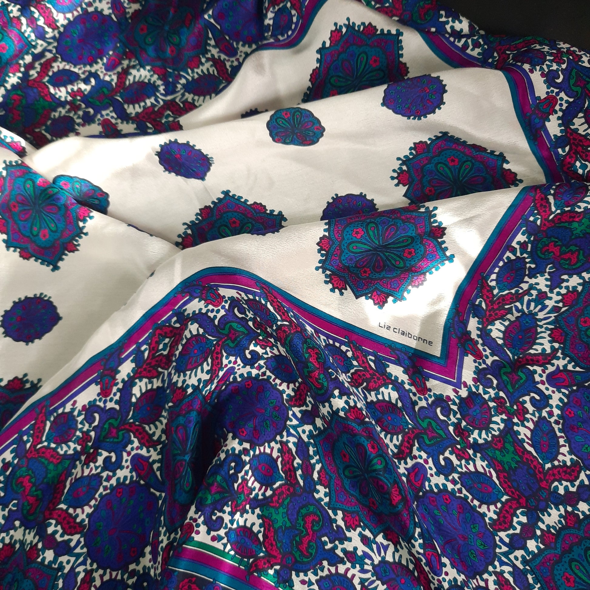 Liz Claiborne _ Vintage _ Silk _ Scarfs