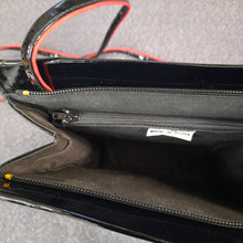 Load image into Gallery viewer, Vintage Quilted Patent Leather Crossbody Bag
