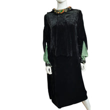 Load image into Gallery viewer, Vintage Velvet Dress Size Medium
