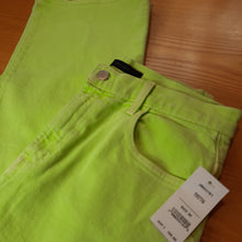 Load image into Gallery viewer, J Brand Joan Crop Jeans Size 30
