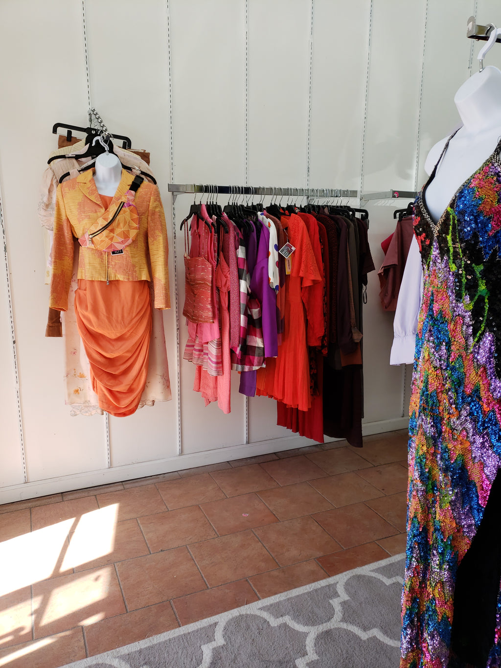 Online Vintage Shop, Vintage Clothing Boutique, Vintage, Women's Clothing, Seconhand, Distressed Vintage Designs, Sustainable Fashion