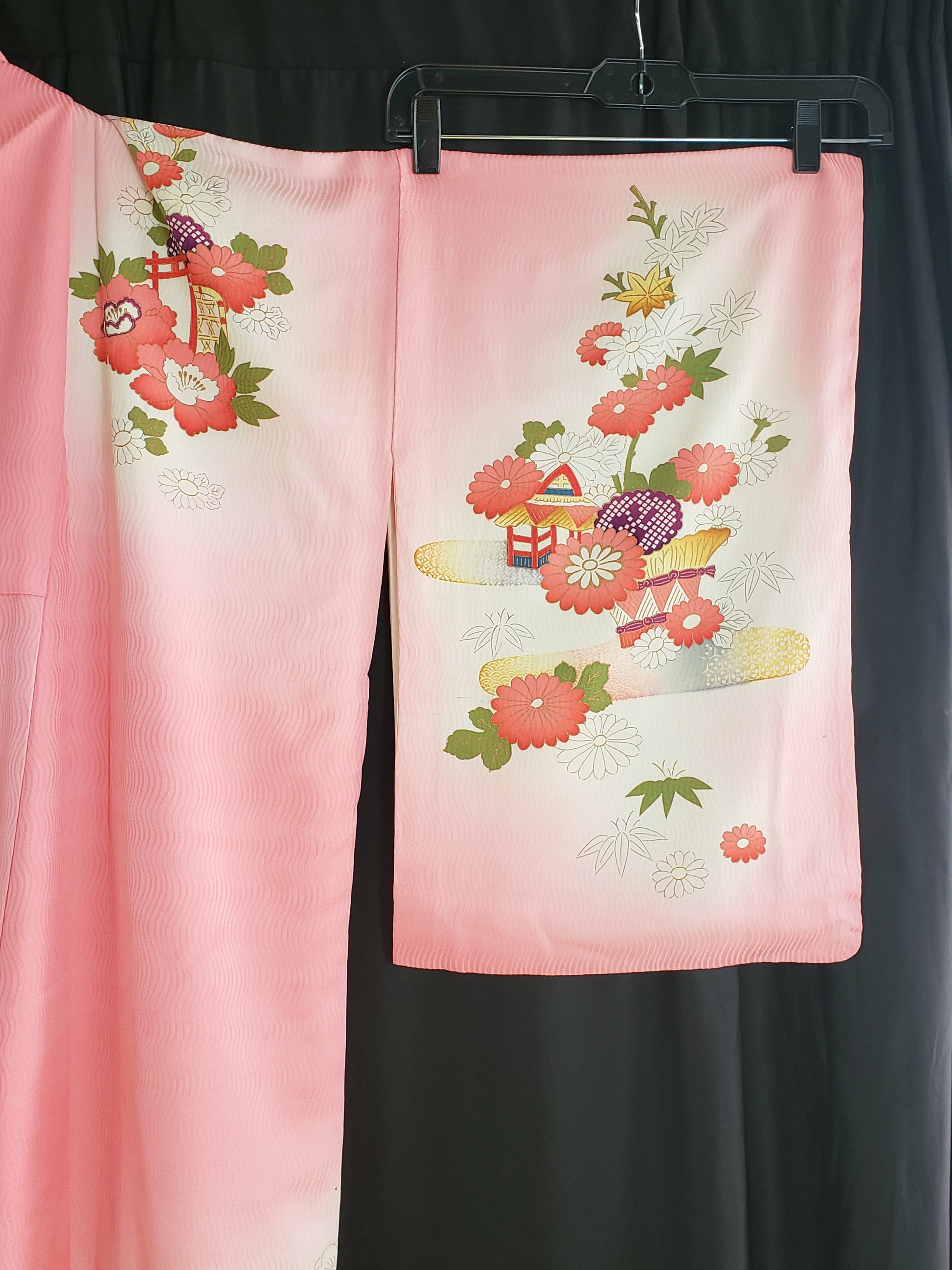 Online Vintage Shop, Vintage Clothing Boutique, Vintage, Women's Clothing, Seconhand, Distressed Vintage Designs, Sustainable Fashion