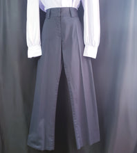Load image into Gallery viewer, Online Vintage Shop, Vintage Clothing Boutique, Vintage, Women&#39;s Clothing, Seconhand, Distressed Vintage Designs, Sustainable Fashion
