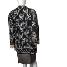 Load image into Gallery viewer, Mud Cloth Reversible Jacket Size L
