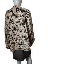 Load image into Gallery viewer, Mud Cloth Reversible Jacket Size L
