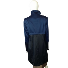 Load image into Gallery viewer, Tahari Navy Color Block Jacket Size M
