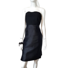 Load image into Gallery viewer, Vintage Chado Ralph Rucci Black Pencil Skirt Size 12
