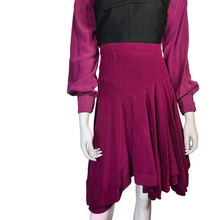 Load image into Gallery viewer, Balenciaga  Silk Skirt Size 40
