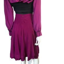 Load image into Gallery viewer, Balenciaga  Silk Skirt Size 40
