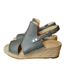 Load image into Gallery viewer, Preowned - Rag &amp; Bone - Sayre - Sandals - Lucille Goleden 