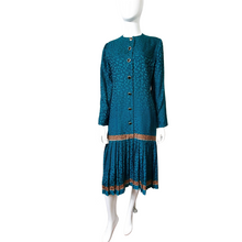 Load image into Gallery viewer, Julie Francis Silk Jacquard Pleated Dress Size 8
