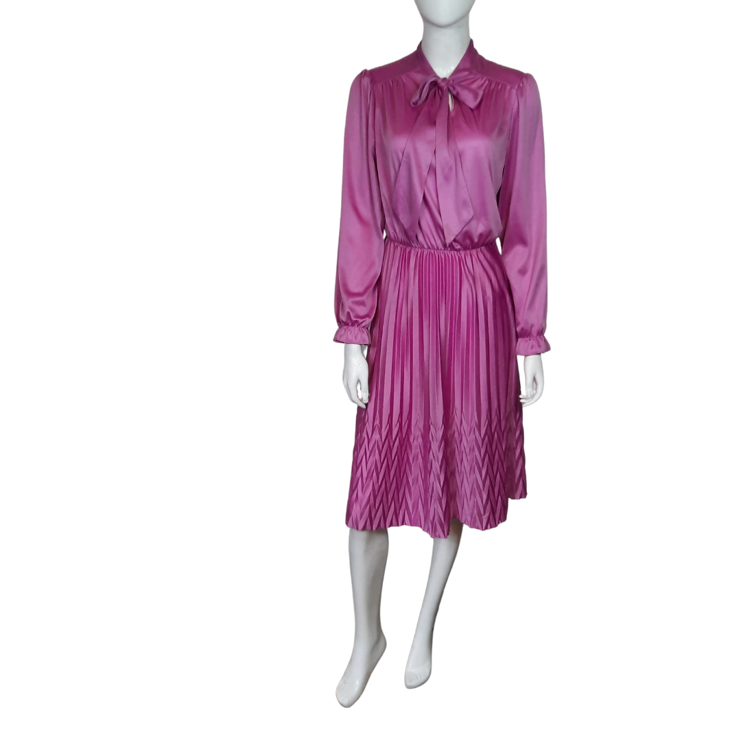 70s Vintage Dresses_Pink Dress_Sustainable Fashion_Lucille Golden Vintage