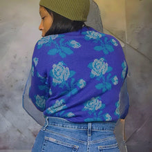 Load image into Gallery viewer, 90s Vintage Floral Sweater Size L
