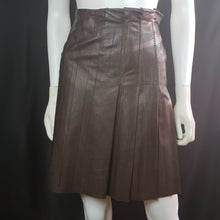 Load image into Gallery viewer, Online Vintage Shop, Vintage Clothing Boutique, Vintage, Women&#39;s Clothing, Seconhand, Distressed Vintage Designs, Sustainable Fashion
