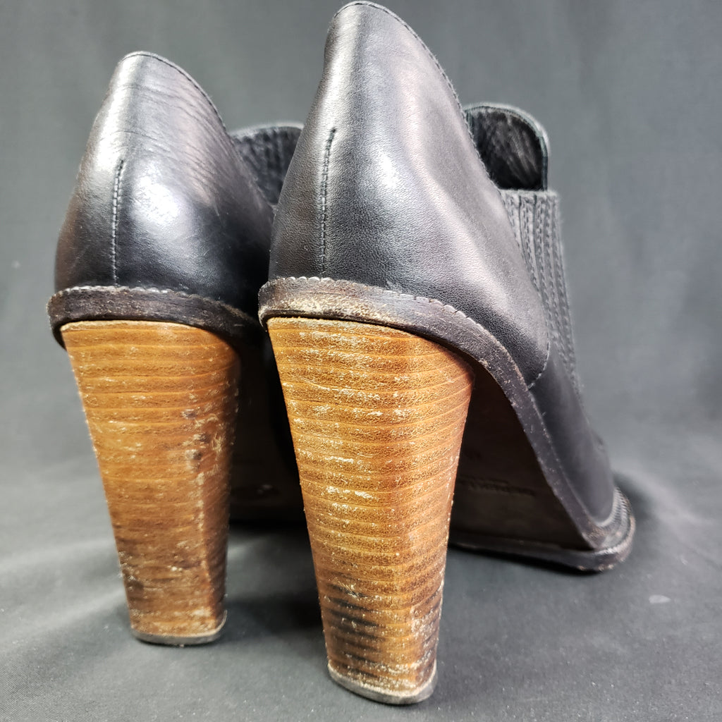 Online Vintage Shop, Vintage Clothing Boutique, Vintage, Women's Clothing, Seconhand, Distressed Vintage Designs, Sustainable Fashion