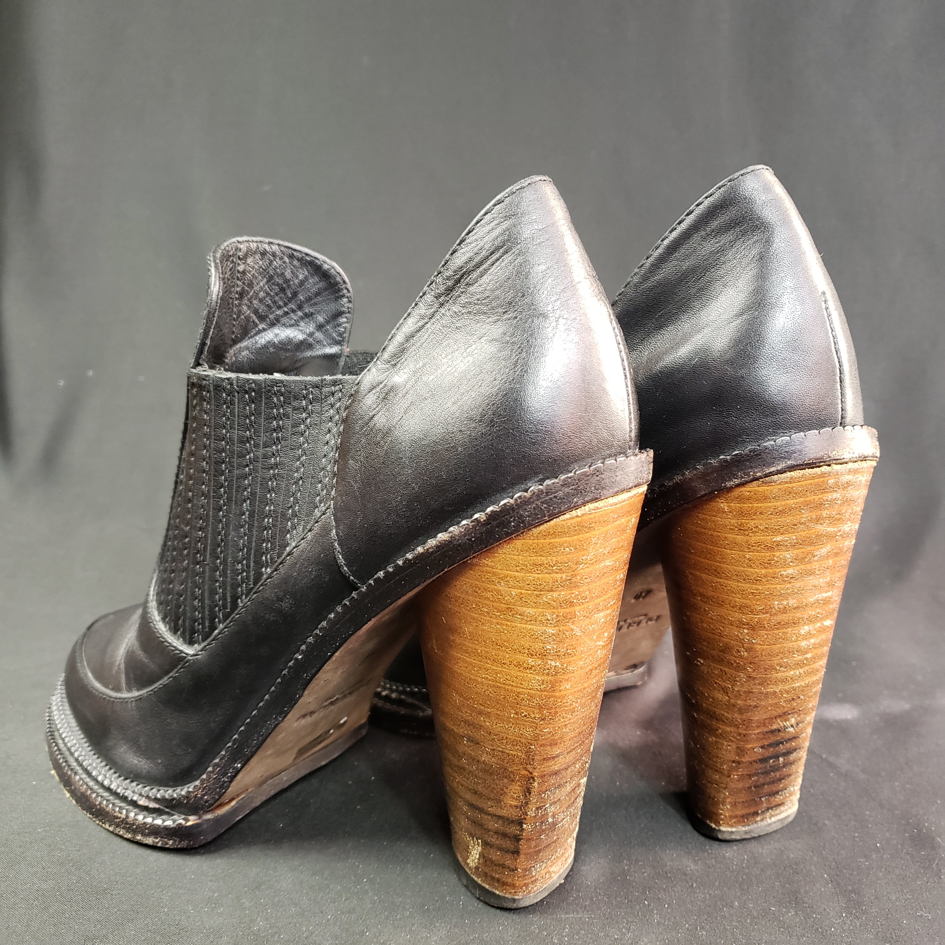 Online Vintage Shop, Vintage Clothing Boutique, Vintage, Women's Clothing, Seconhand, Distressed Vintage Designs, Sustainable Fashion