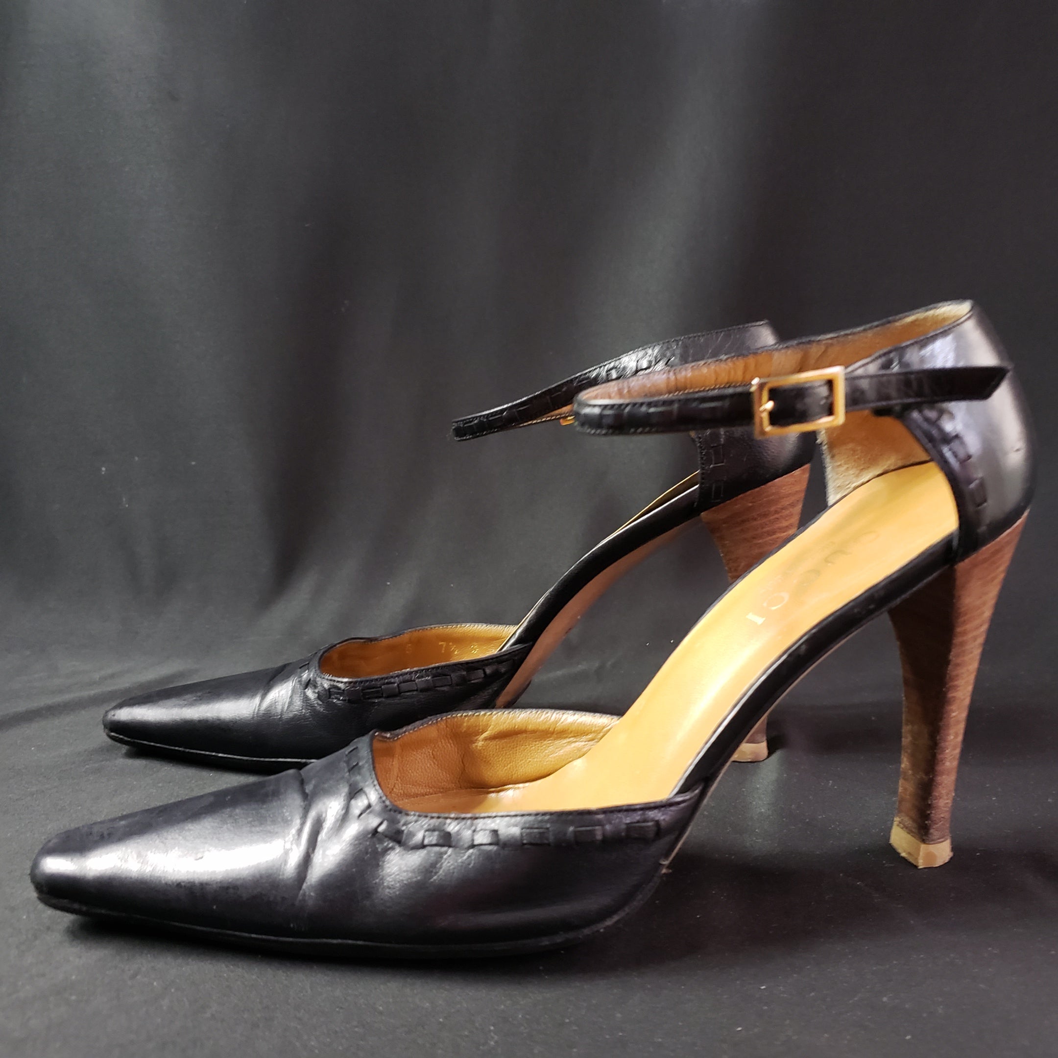 Online Vintage Shop, Vintage Clothing Boutique, Vintage, Women's Clothing, Seconhand, Distressed Vintage Designs, Sustainable Fashion