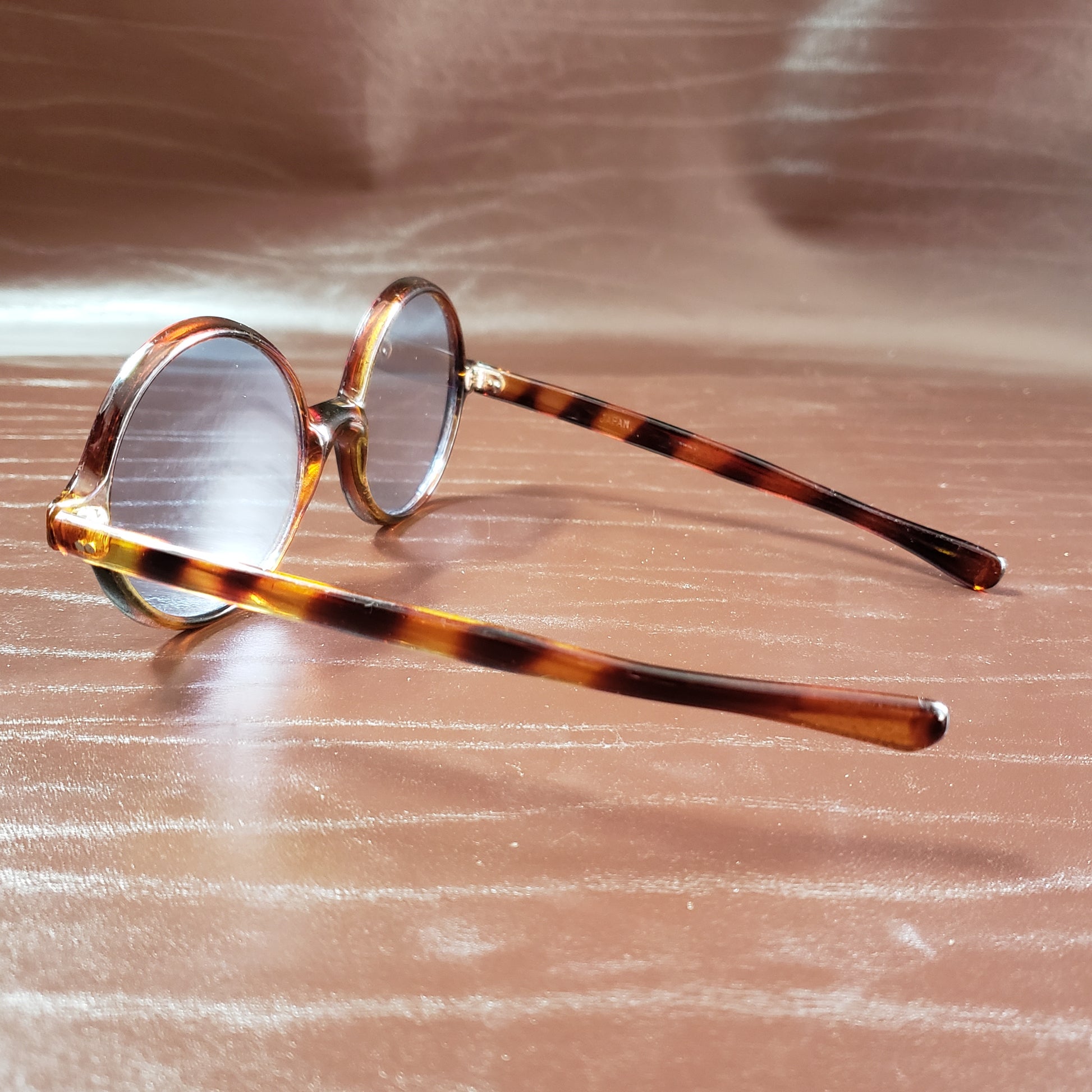 Online Vintage Shop, Vintage Clothing Boutique, Vintage, Women's Clothing, Seconhand, Distressed Vintage Designs, Sustainable Fashion