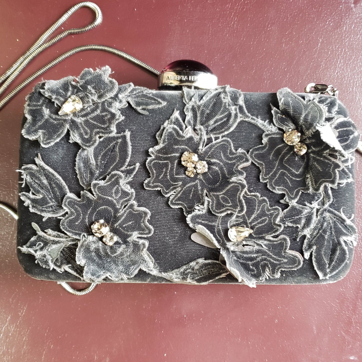 Online Vintage Shop, Vintage Clothing Boutique, Vintage, Women's Clothing, Seconhand, Distressed Vintage Designs, Sustainable Fashion