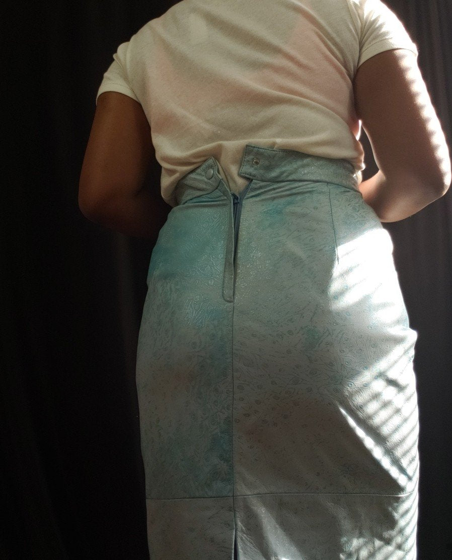 Online Vintage Shop, Vintage Clothing Boutique, Vintage, Women's Clothing, Seconhand, Distressed Vintage Designs, Sustainable Fashion