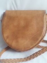 Load image into Gallery viewer, Online Vintage Shop, Vintage Clothing Boutique, Vintage, Women&#39;s Clothing, Seconhand, Distressed Vintage Designs, Sustainable Fashion
