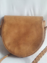 Load image into Gallery viewer, Online Vintage Shop, Vintage Clothing Boutique, Vintage, Women&#39;s Clothing, Seconhand, Distressed Vintage Designs, Sustainable Fashion
