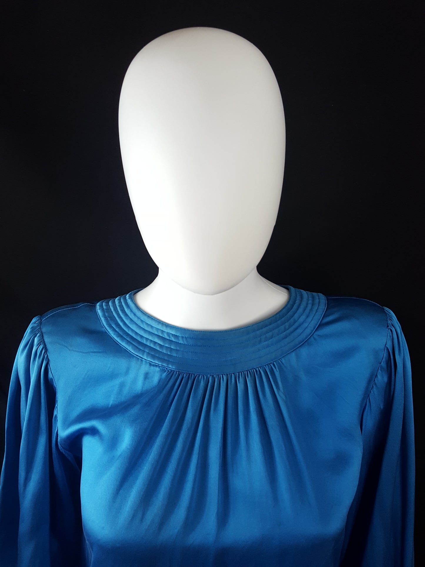 Online Vintage Shop, Vintage Clothing Boutique, Vintage, Women's Clothing, Seconhand, Distressed Vintage Designs, Sustainable Fashion