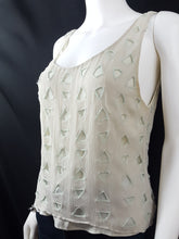 Load image into Gallery viewer, Online Vintage Shop, Vintage Clothing Boutique, Vintage, Women&#39;s Clothing, Seconhand, Distressed Vintage Designs, Sustainable Fashion
